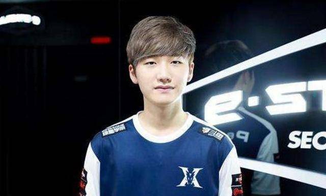 场上交织的 场上交织的