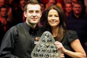 而是表现出 而是表现出