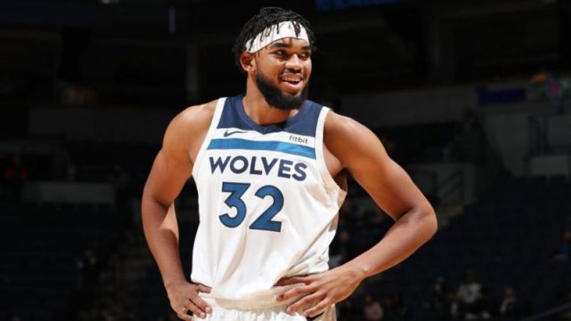 [NBA]里夫斯突破妙传 克内克特跟进暴扣.